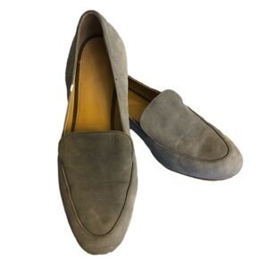 Michael Michael Kors gray sueded leather flats/loafers with silver heels. Sz 9.5